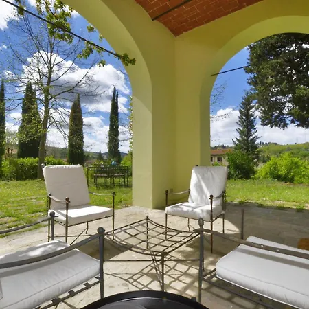 Certosa Homes Hébergement de vacances *