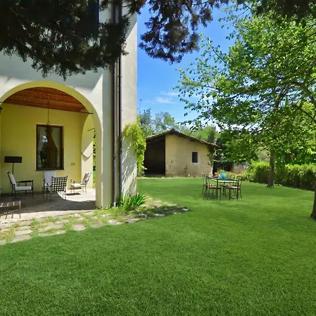 Certosa Homes Hébergement de vacances *